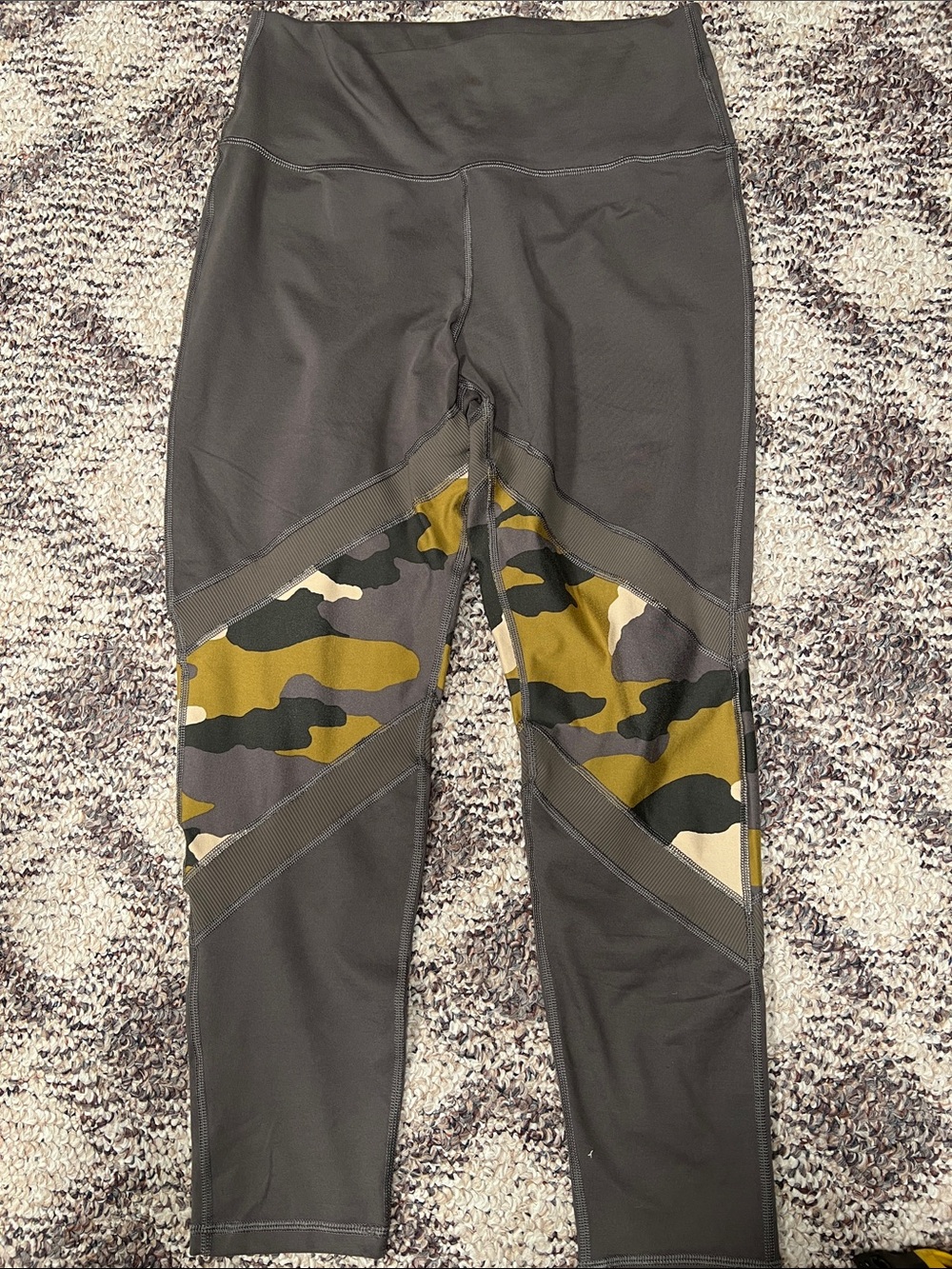 High-Waist Brown/Green Leggings with Olive Camo Panels